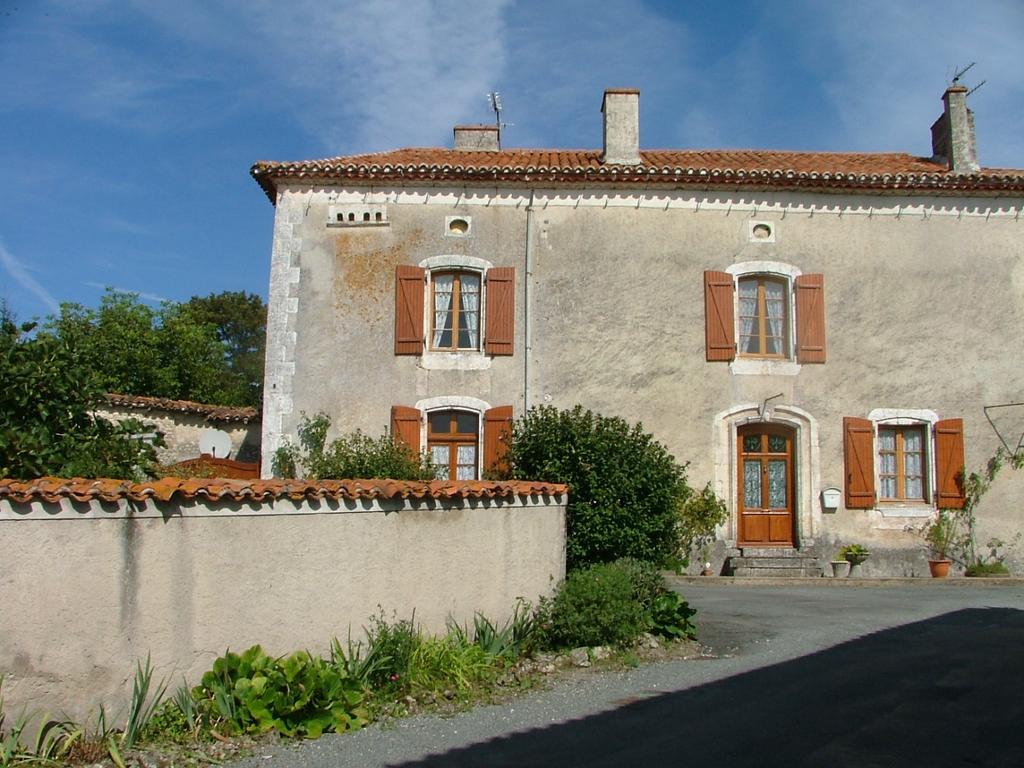 Le Petit Lavoir Saint-Paul-Lizonne Buitenkant foto