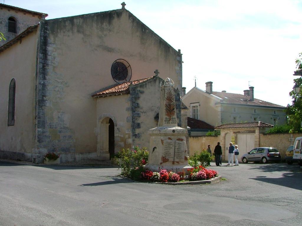 Le Petit Lavoir Saint-Paul-Lizonne Buitenkant foto